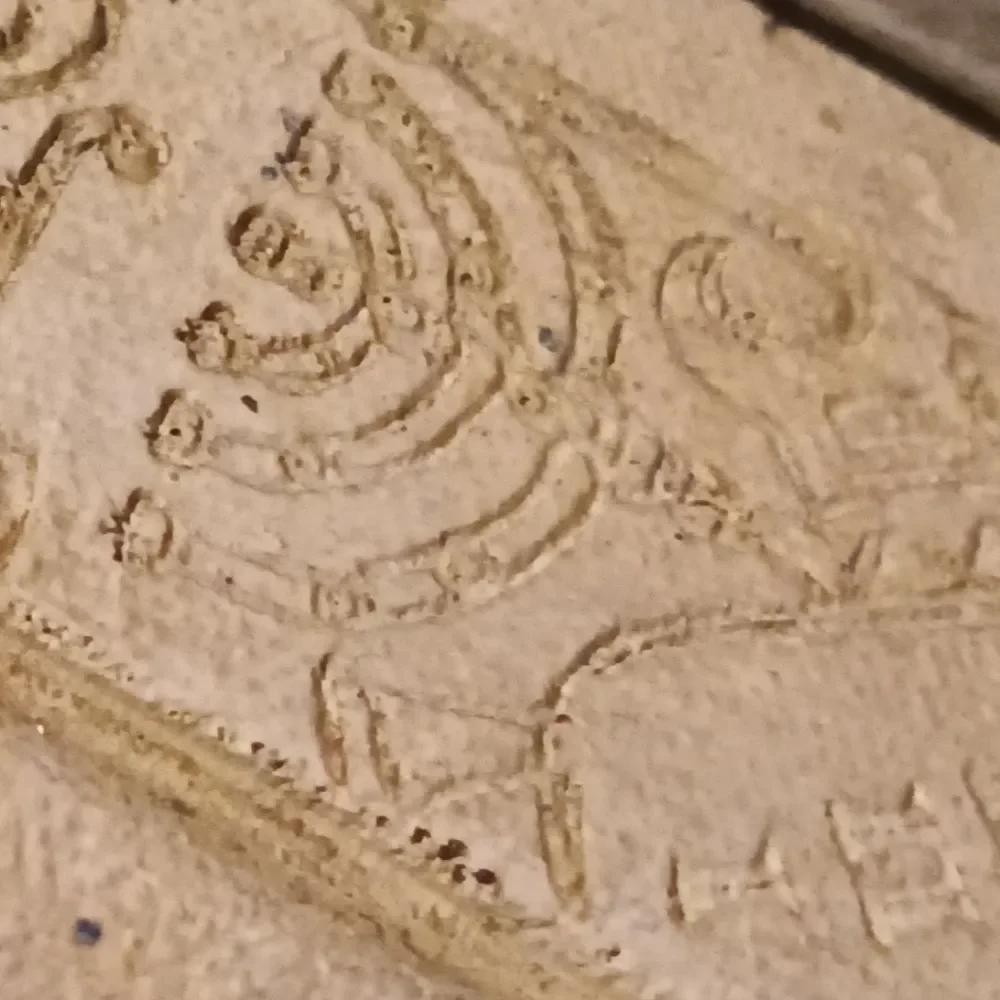 Sleeping Lion Sculpture on Books of Religion RARE & UNIQUE - Picture 16 of 17